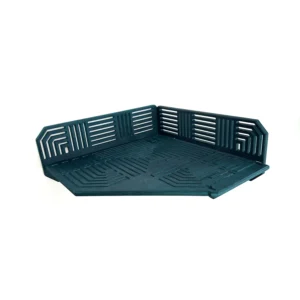 Modern corner cat shelf – stylish and sturdy wall-mounted platform for cats.